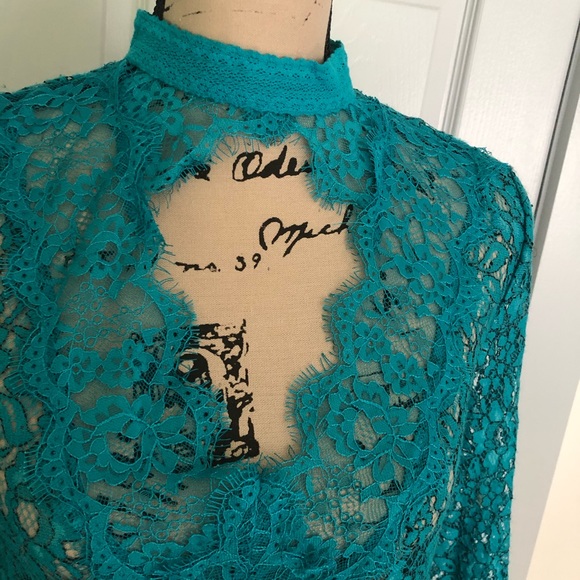 💚Free People lace top - Picture 4 of 9